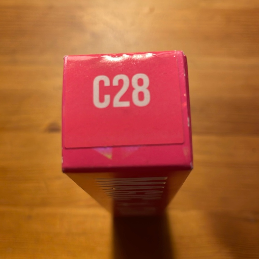 C28 Jeffree Star Magic Star Concealer NWT - Picture 1 of 5